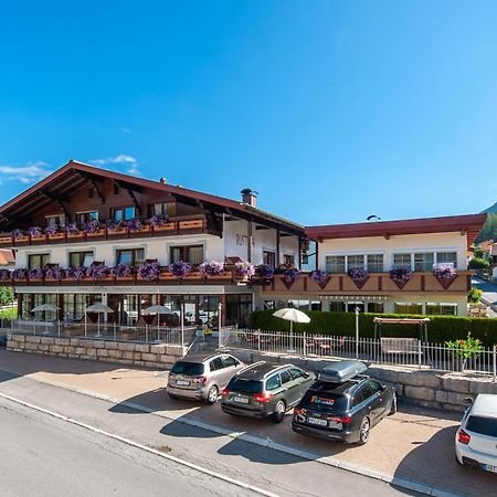 Rustika - Appartements & Spa Ehrwald Eksteriør billede