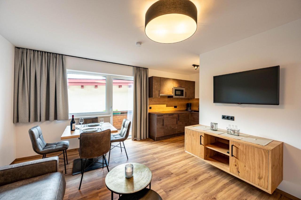 Rustika - Appartements & Spa Ehrwald Eksteriør billede