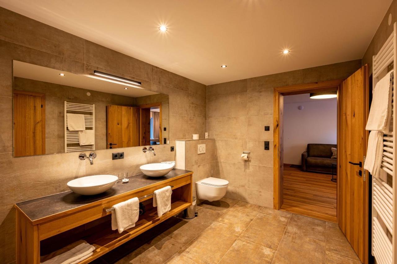 Rustika - Appartements & Spa Ehrwald Eksteriør billede
