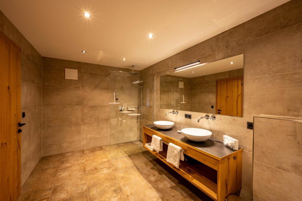Rustika - Appartements & Spa Ehrwald Eksteriør billede
