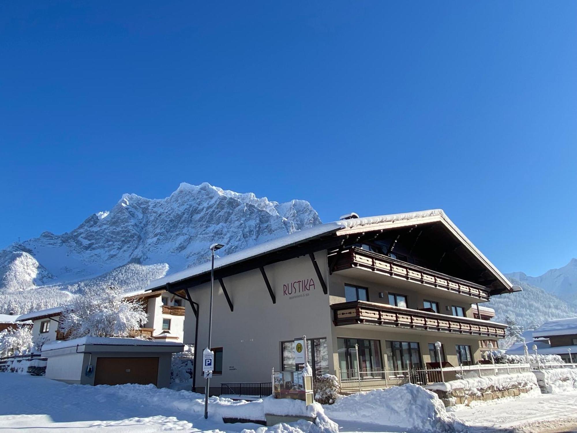 Rustika - Appartements & Spa Ehrwald Eksteriør billede