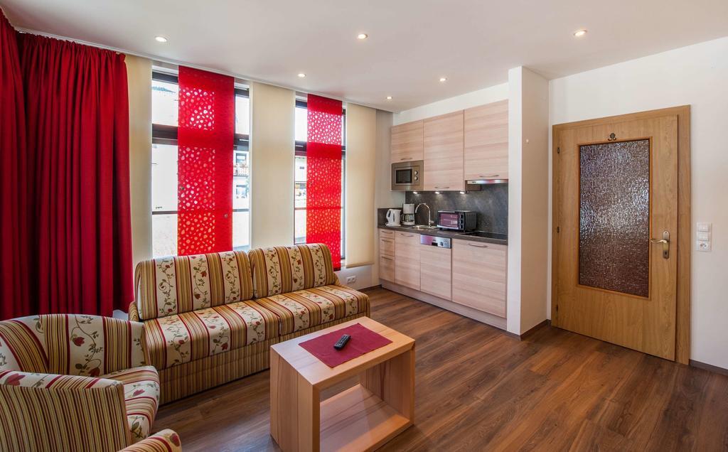 Rustika - Appartements & Spa Ehrwald Eksteriør billede